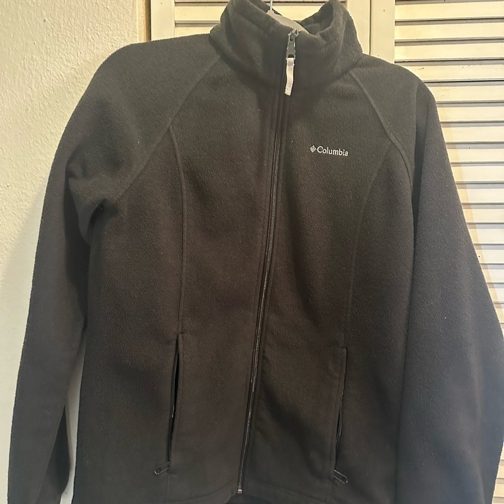 Columbia Classic Black Fleece Jacket